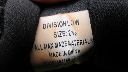 Used Rawlings Division Low Youth Baseball Cleats - Size 2.5