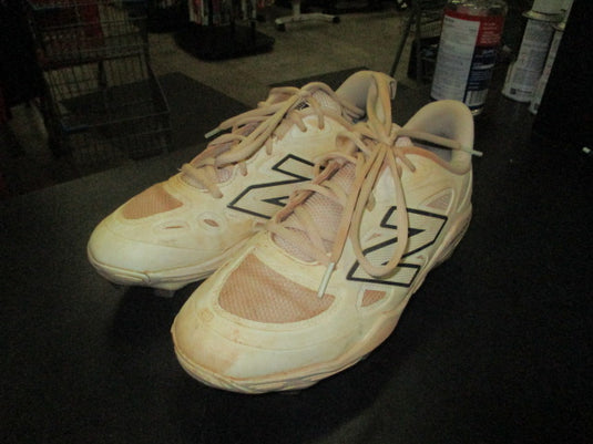 Used New Balance FreshFoamX Velo 4 Metal Cleats in White Size 8.5W