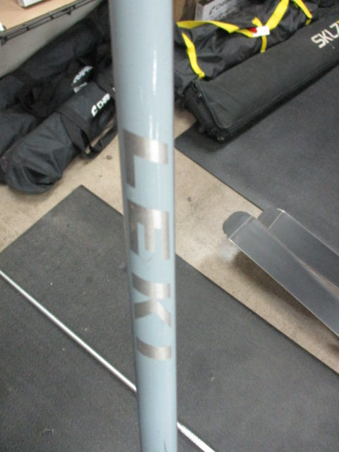 Load image into Gallery viewer, Used Leki 60&quot; 150cm Cross Country Poles (basket has small chip on corner)
