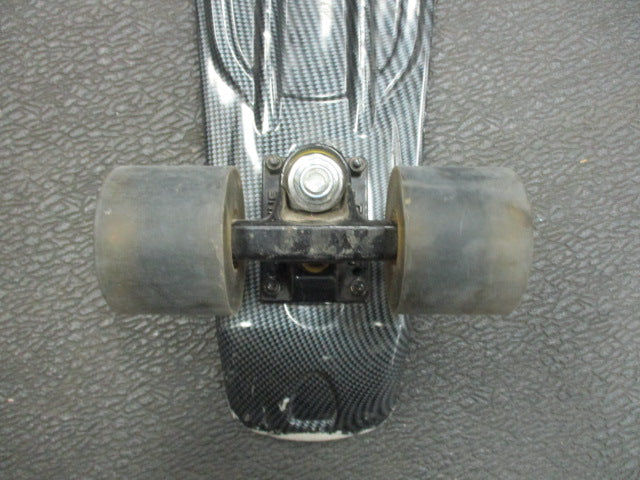 Load image into Gallery viewer, Used Skatro 22&quot; Penny Board
