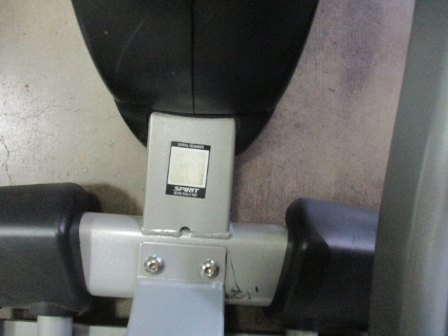 Load image into Gallery viewer, Used Spirit C Series CE 800 ELLIPTICAL Self Generated
