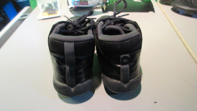 Load image into Gallery viewer, Used Nike Alpha Size 4 Cleats
