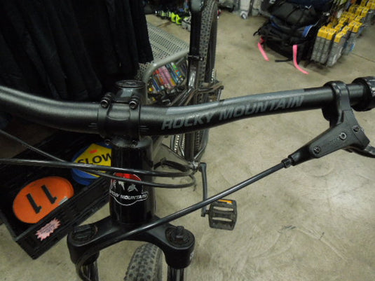 Used Rocky Mountain Fusion 10 Mountain Bike 17" 29"