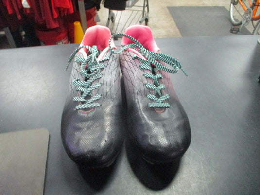 Used DSG Size 5.5 soccer Cleats