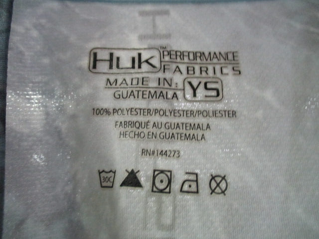 Load image into Gallery viewer, Used Huk Performance Fishing Shirt Size Small
