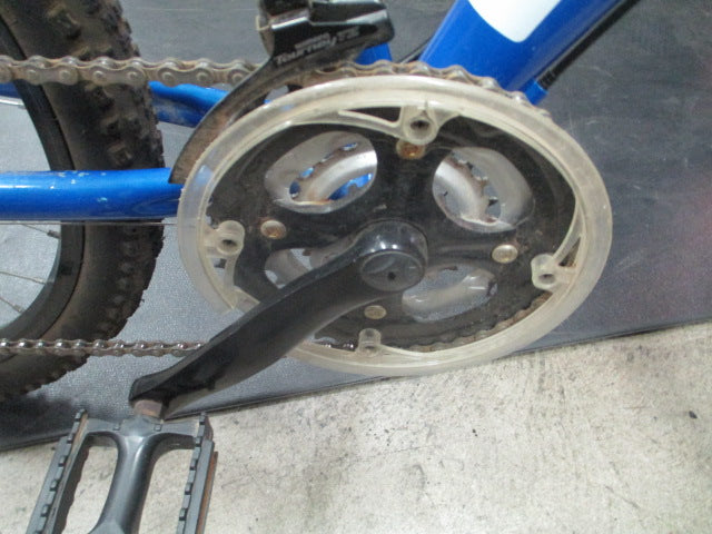 Load image into Gallery viewer, Used DiamondBack Cobra 24&quot; 21 Speed Mountain Bike
