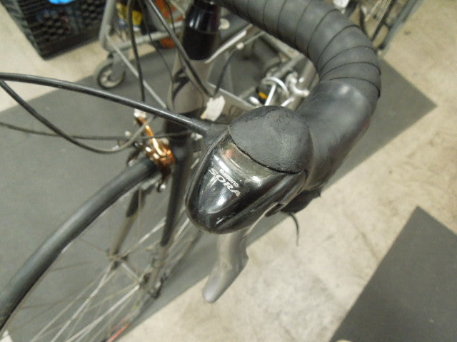 Load image into Gallery viewer, Used Specialized Secteur Sport Compact Endurance Bike 20" Frame 26" Wheels
