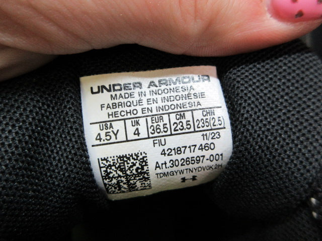 Load image into Gallery viewer, Used Under Armour Men's Harper 8 Mid RM Baseball Cleats - Size Youth 4.5
