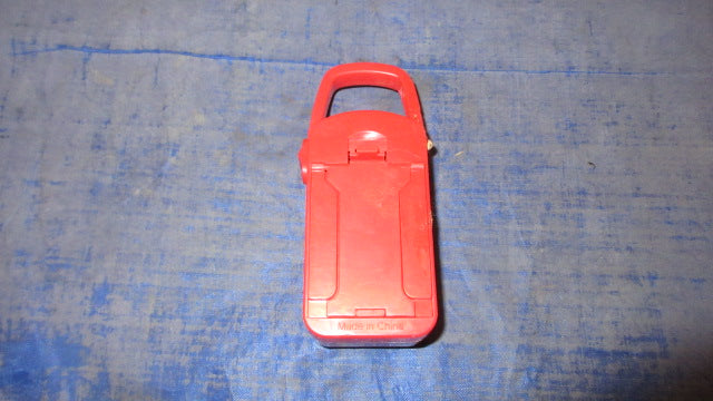 Load image into Gallery viewer, Used Carabiner Flashlight - cracked cover
