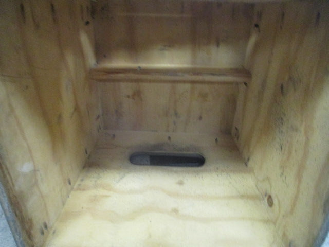 Load image into Gallery viewer, Used 18&quot; X 17&quot; Fitness Plyo Box
