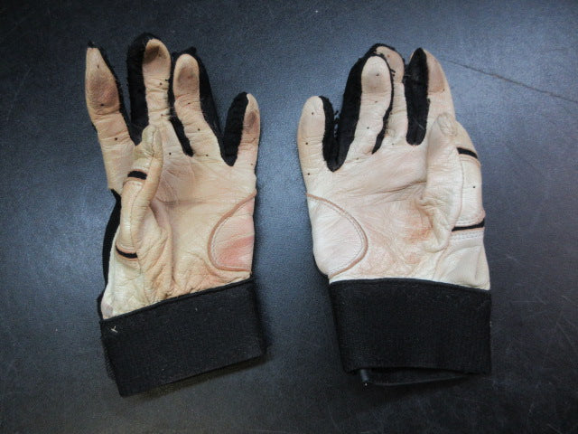 Load image into Gallery viewer, Used Youth Batting Gloves
