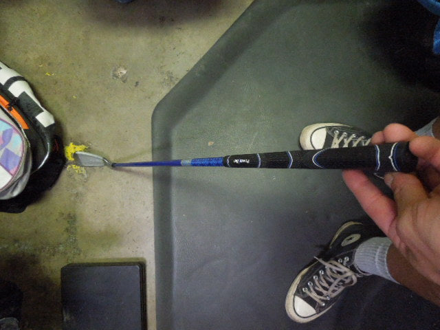 Load image into Gallery viewer, Used PowerBilt LiL Slugger Right Hand Jr 7 Iron
