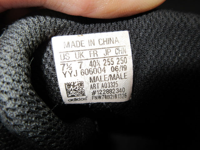Load image into Gallery viewer, Used Adidas HVC 2 Wrestling Shoes - Size 7.5
