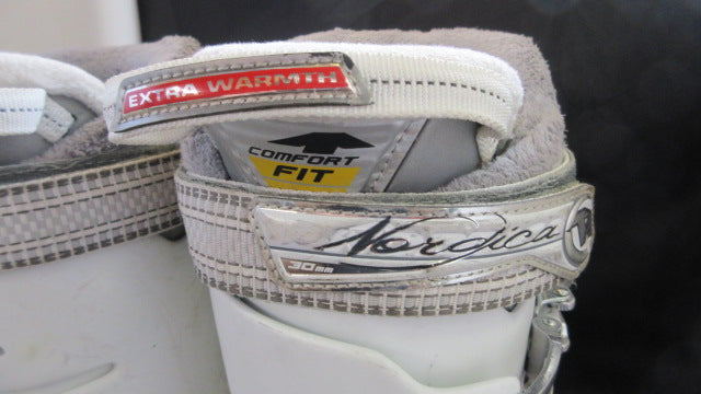 Load image into Gallery viewer, Used Nordica Cruise NFS 55 W Ski Boots Size 26.5
