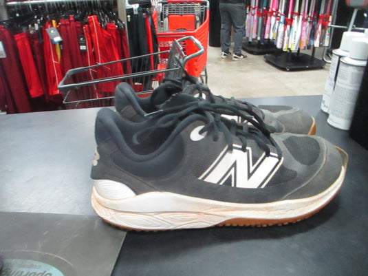 Used New Balance Fresh Foam Size 10.5 Turf Baseball Shoes