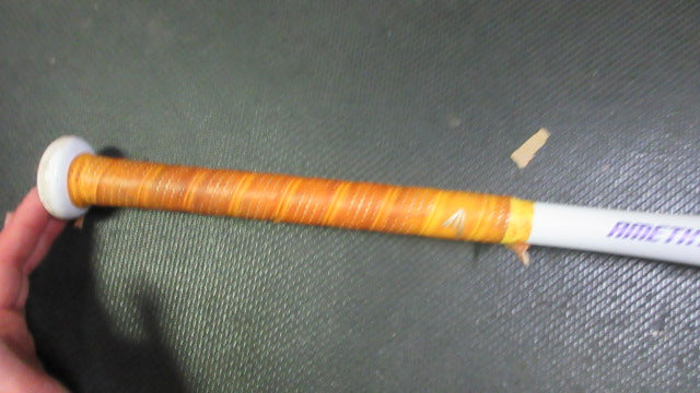 Load image into Gallery viewer, Used Easton Amethyst 30" -11 Alloy Fastpitch Softball Bat
