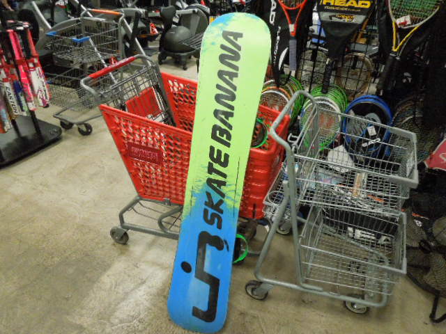 Load image into Gallery viewer, Used Lib Tech Banana Tech 159cm Snowboard with Union Bindings

