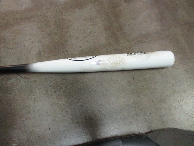 Load image into Gallery viewer, Used Bamboo 34&quot; Slowpitch Softball Bat
