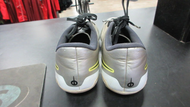 Load image into Gallery viewer, Used Nike Tiempo Legend 10 Size 9.5 Soccer Cleats
