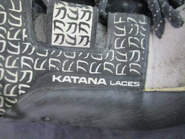 Load image into Gallery viewer, Used La Sportiva Katana Lace Climbing Shoes Women Size 6.5
