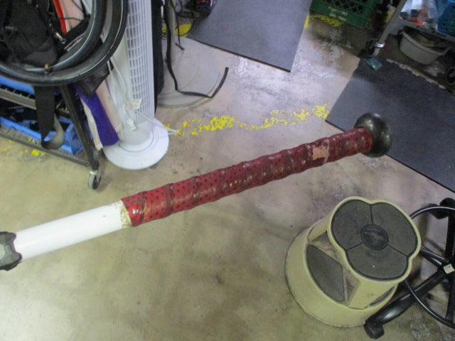 Load image into Gallery viewer, Used Demarini CF 30&quot; -8 USSSA Bat
