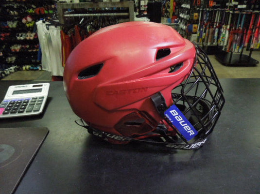 Used Easton E700 Hockey Helmet with a Bauer RBE III Jr. Mask Size Youth Small