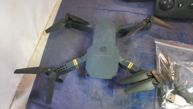 Load image into Gallery viewer, Used Quadcopter Drone w/ Camera
