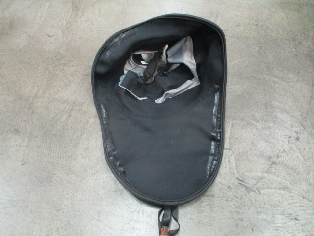 Load image into Gallery viewer, Used Delta Kayaks Neoprene Spray Skirt
