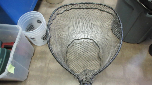 Load image into Gallery viewer, Used Bass Pro Shop 75&quot; Fishing Net - wear on handle
