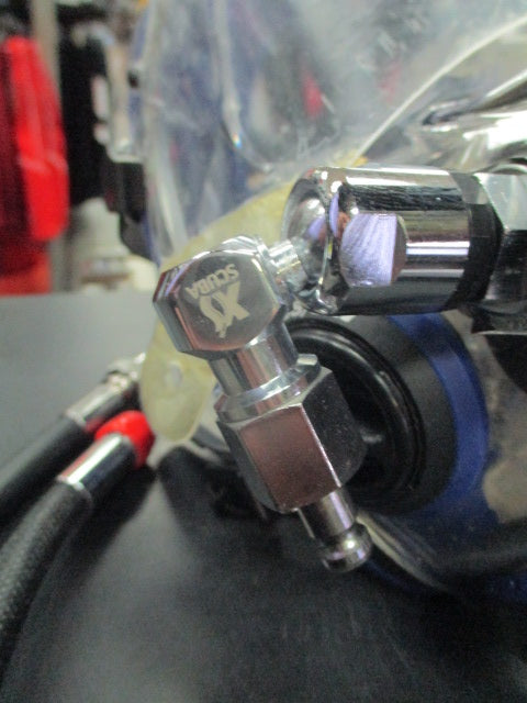 Load image into Gallery viewer, Used Ocean Reef G. Divers IDM Mask in Cobalt with Bag and Extra HP Cables
