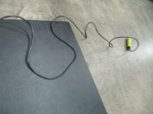 Load image into Gallery viewer, Used Go Fit Pro Speed Fitness Jump Rope
