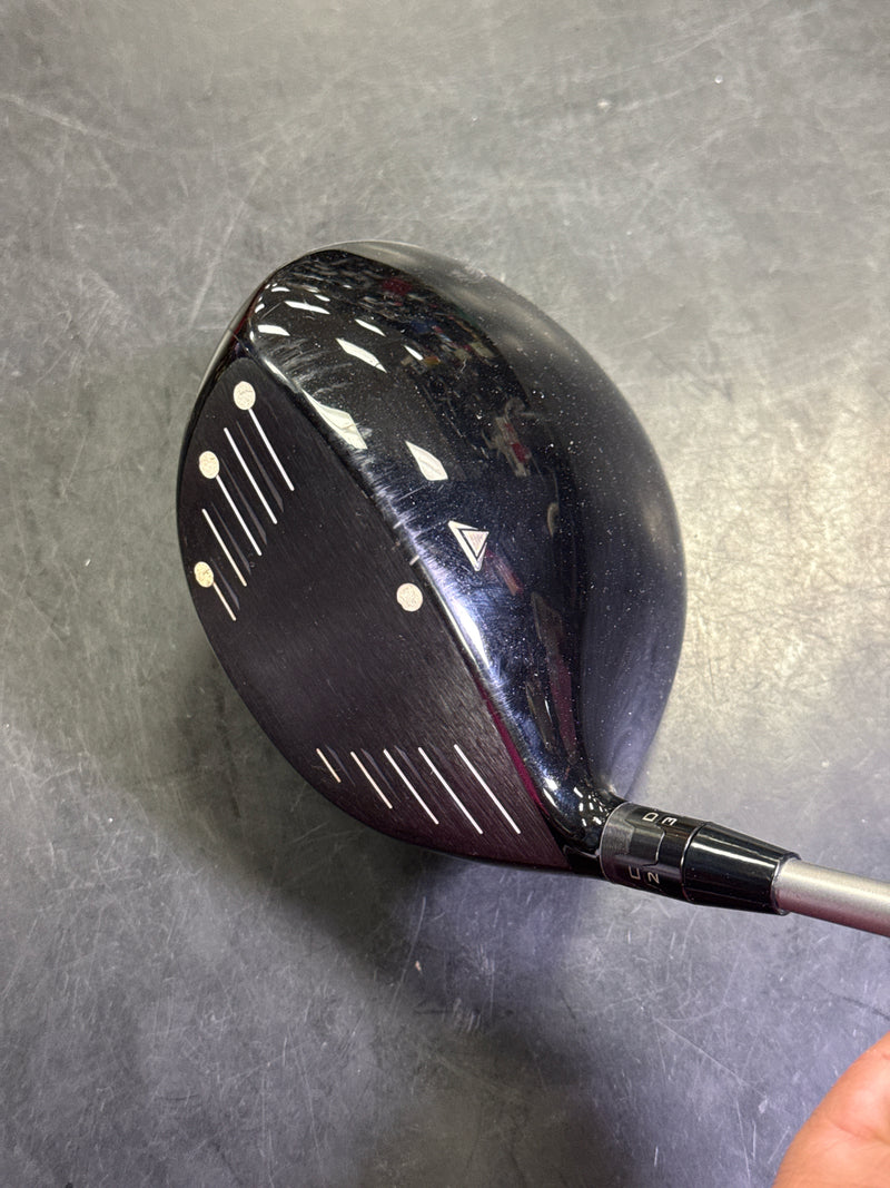 Load image into Gallery viewer, Used Titleist 915D2 10.5º Right Hand Driver
