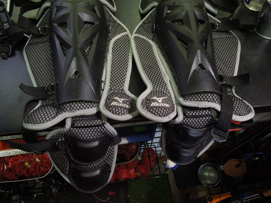 Used Mizuno Pro Samurai Catchers Shin Guards Size 16.5"