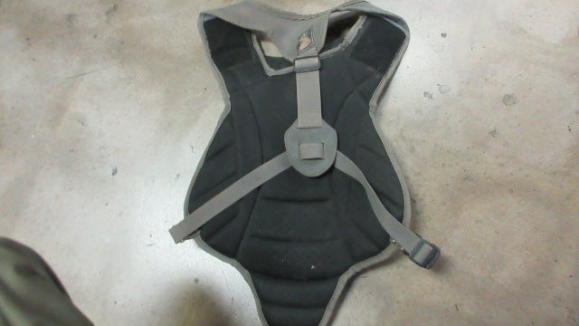 Load image into Gallery viewer, Used Adidas Youth Baseball Catchers Chest Protector
