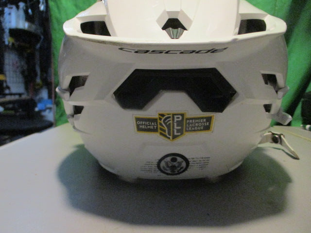 Load image into Gallery viewer, Used Cascade XRS Pro White Adjustable Lacrosse Helmet
