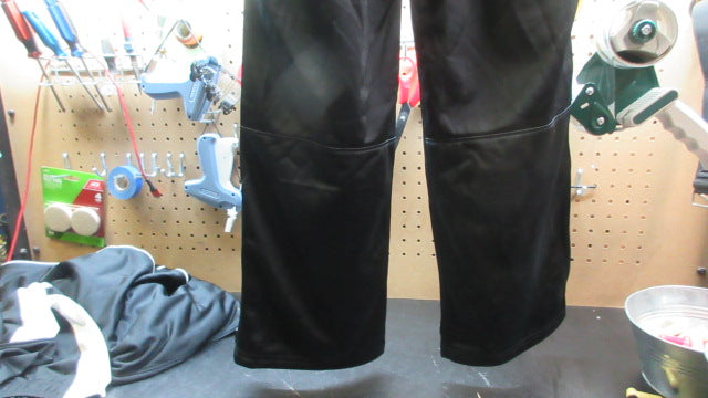 Load image into Gallery viewer, Under Armour Windbreaker Sweat Pants - Size Youth XL
