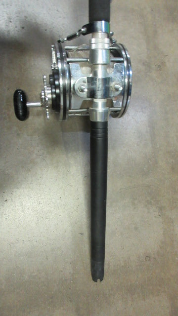 Used Penn Senator Deep Sea Fishing 6'6" Fishing Pole & Reel
