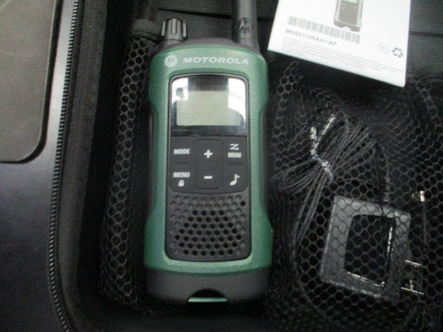 Load image into Gallery viewer, Used Motorola TalkAbout T4XX Walkie Talkie Set w/ Carry Bag
