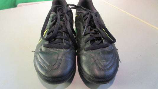 Used Nike Tiempo Youth 1Y Soccer Cleats