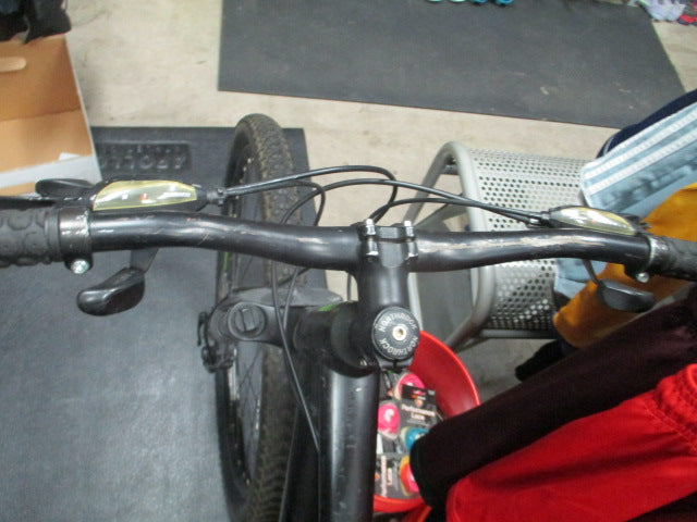 Load image into Gallery viewer, Used North Rock XC 27 21 Speed 27" Mountain Bike
