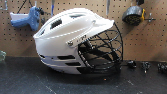 Load image into Gallery viewer, Used Cascade CPV-R Lacrosse Helmet - Size M/L
