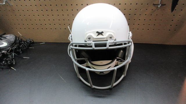 Load image into Gallery viewer, Used Xenith X2E+ Football Helmet - Size Youth Medium

