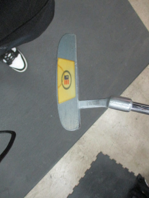Load image into Gallery viewer, Used US Kids Jekyll 26&quot; Junior Putter
