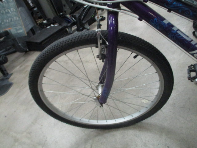 Load image into Gallery viewer, Used Raleigh Eva 2.0 26&quot; 21-Speed Mountain Bike XS Frame

