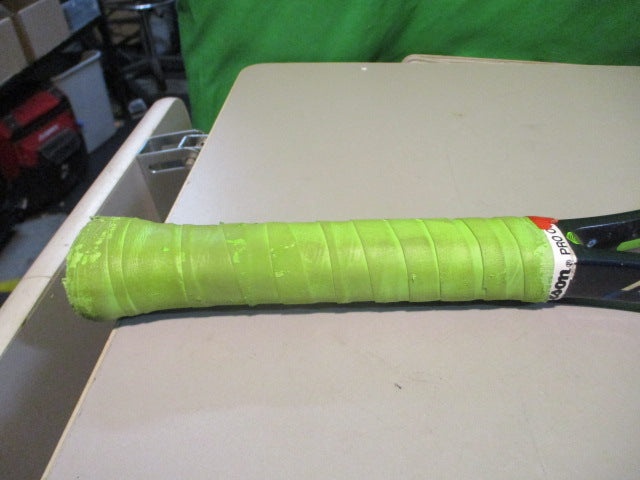 Load image into Gallery viewer, Used Head Instinct JR 26&quot; Tennis Racquet
