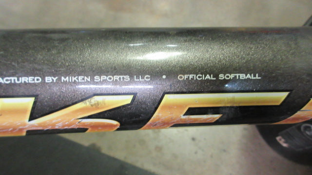 Load image into Gallery viewer, Used Miken Triad 3 Maxload 34&quot; (-7) ASA Composite Slowpitch Bat
