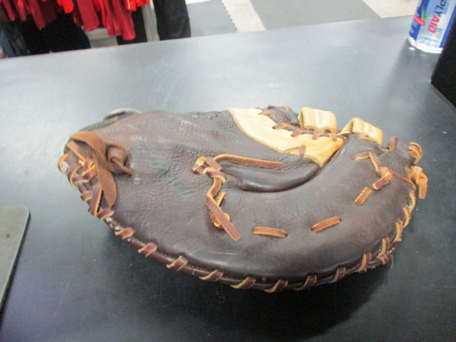 Load image into Gallery viewer, Used Mizuno Franchise Series GXF 92 First Base Mitt - LHT
