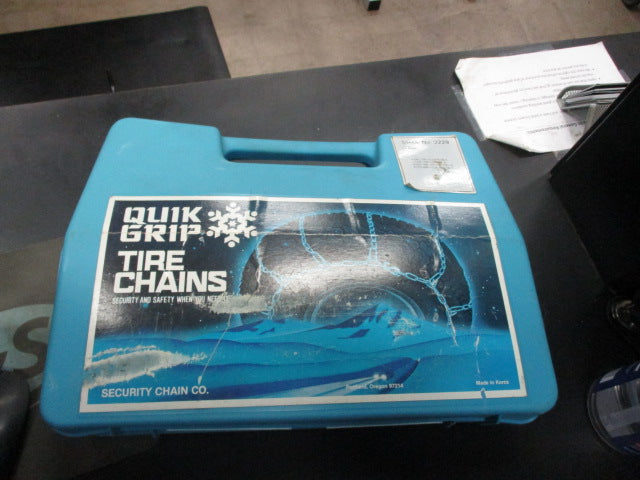 Load image into Gallery viewer, Used Quik Grip Tire Chains (1 Pair) (See Photos For Size)
