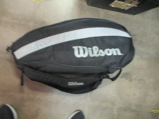Load image into Gallery viewer, Used Wilson Multi Tennis RACQUET BAG Wth backpack straps
