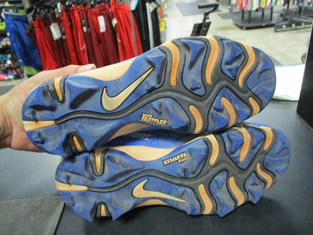 Load image into Gallery viewer, Used Nike Hyperdiamond 4 Size Youth 2.5 Cleats
